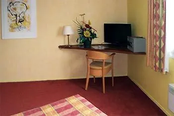 Les Colonnes Strasbourg Zenith Hotel