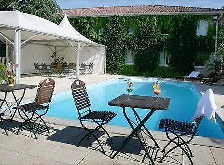 Hotel Les Colonnes Strasbourg Zenith 3*